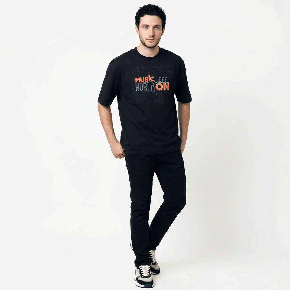 חולצת אוברסייז Music Off World On